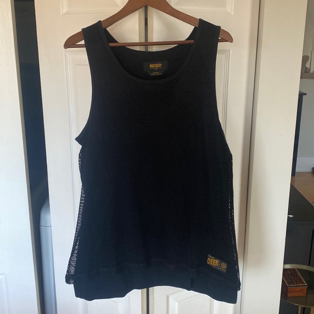 10 Deep mens tank top size large